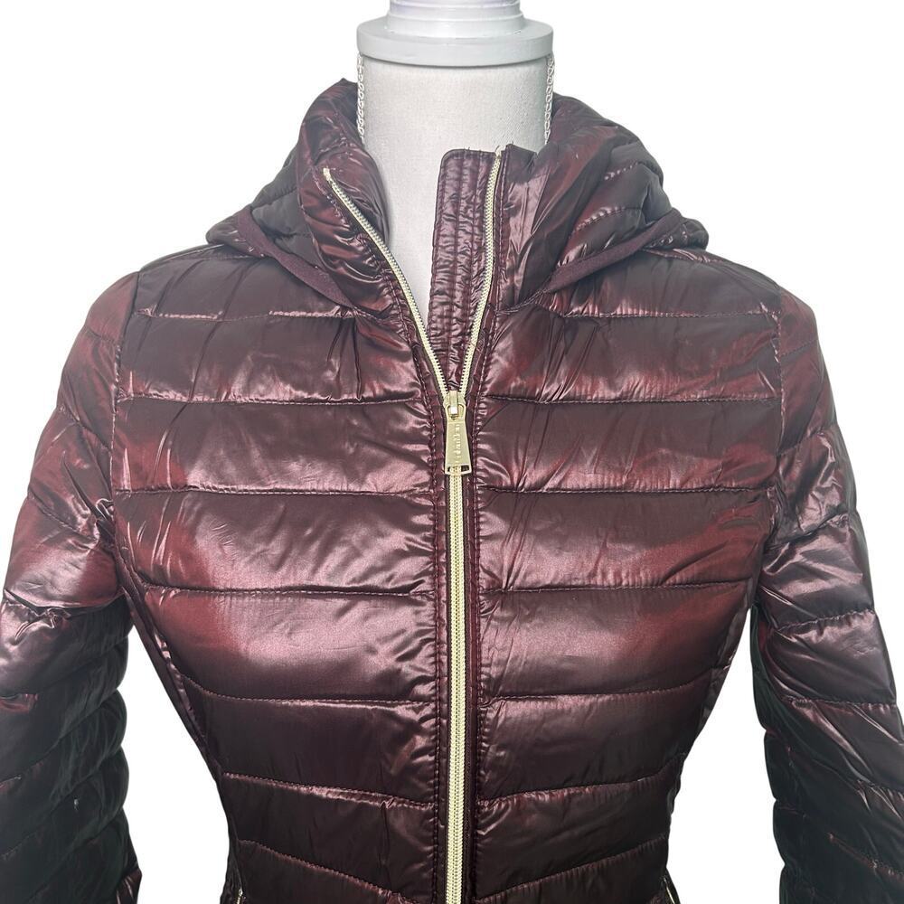 Calvin Klein women's lightweight premium down packable burgundy hooded jacket XS